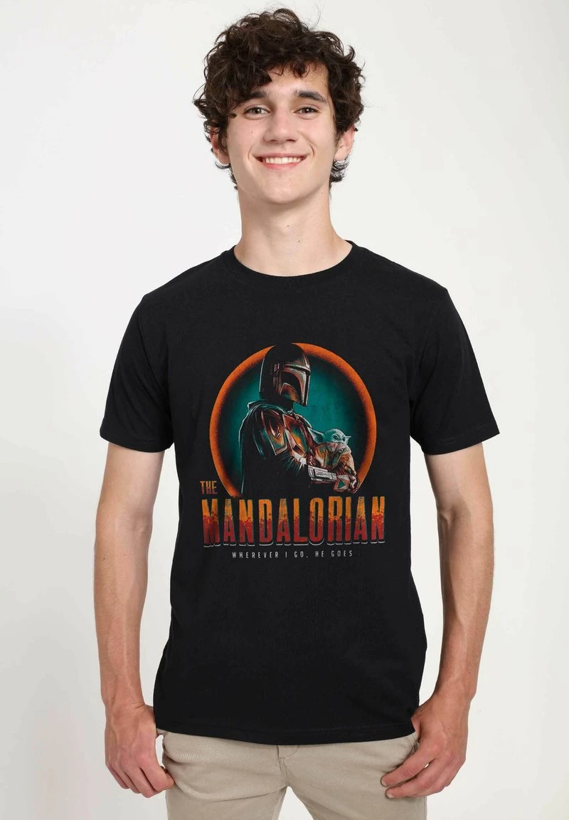 Henry Tiger Unisex STAR WARS: THE MANDALORIAN - MADEWORN MANDO - T-Shirt Print - Black 1 Henry Tiger Unisex STAR WARS: THE MANDALORIAN - MADEWORN MANDO - T-Shirt Print - Black