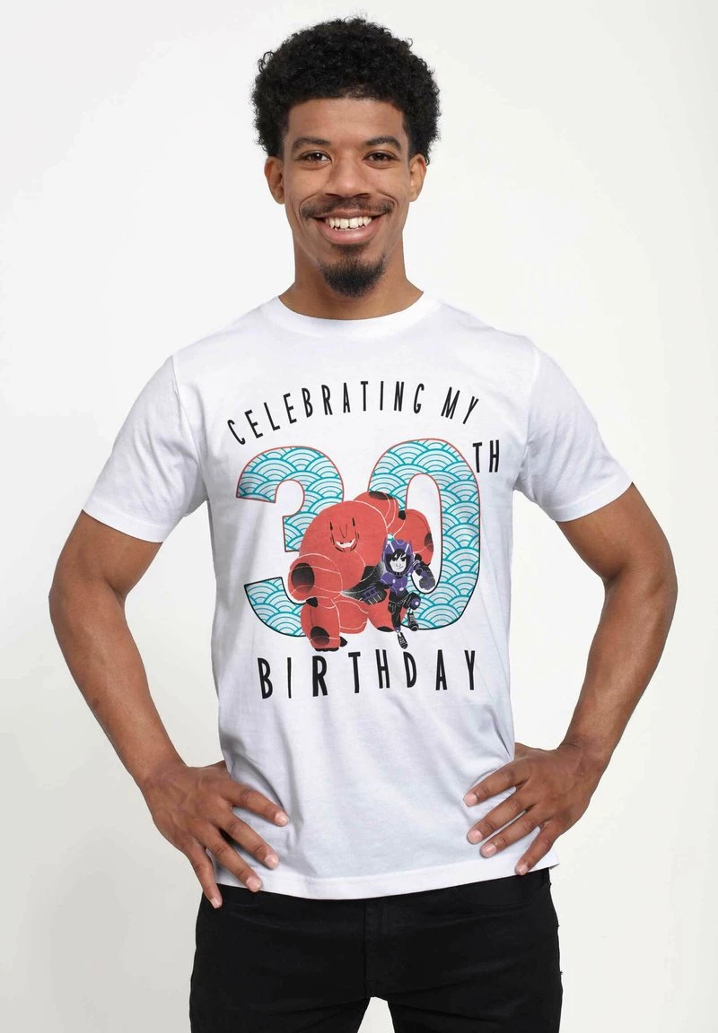 Henry Tiger Unisex DISNEY BIG HERO 6 MOVIE - BAYMAX 30 YEARS - T-Shirt Print - White 1 Henry Tiger Unisex DISNEY BIG HERO 6 MOVIE - BAYMAX 30 YEARS - T-Shirt Print - White