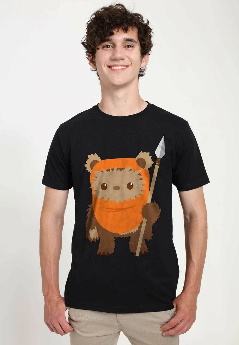 Henry Tiger Unisex STAR WARS: CLASSIC - EWOK SPEAR - T-Shirt Print - Black 1 Henry Tiger Unisex STAR WARS: CLASSIC - EWOK SPEAR - T-Shirt Print - Black